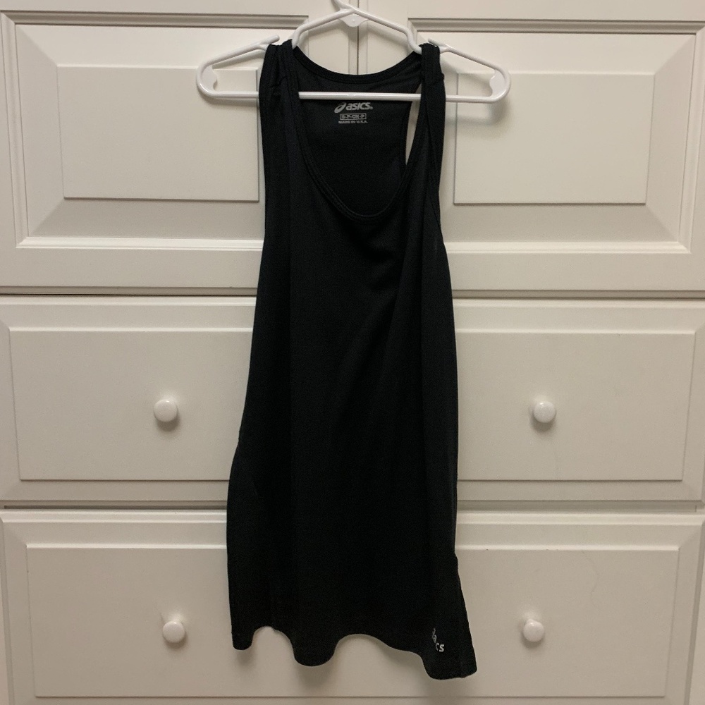 long black tank top